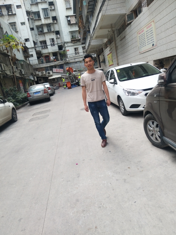 突然的自我的第三张照片--漳州闪婚服务中心